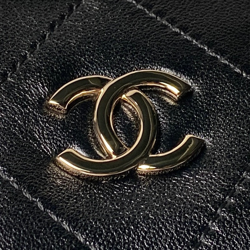 Chanel Hobo Bag AS6139 32x24x12cm