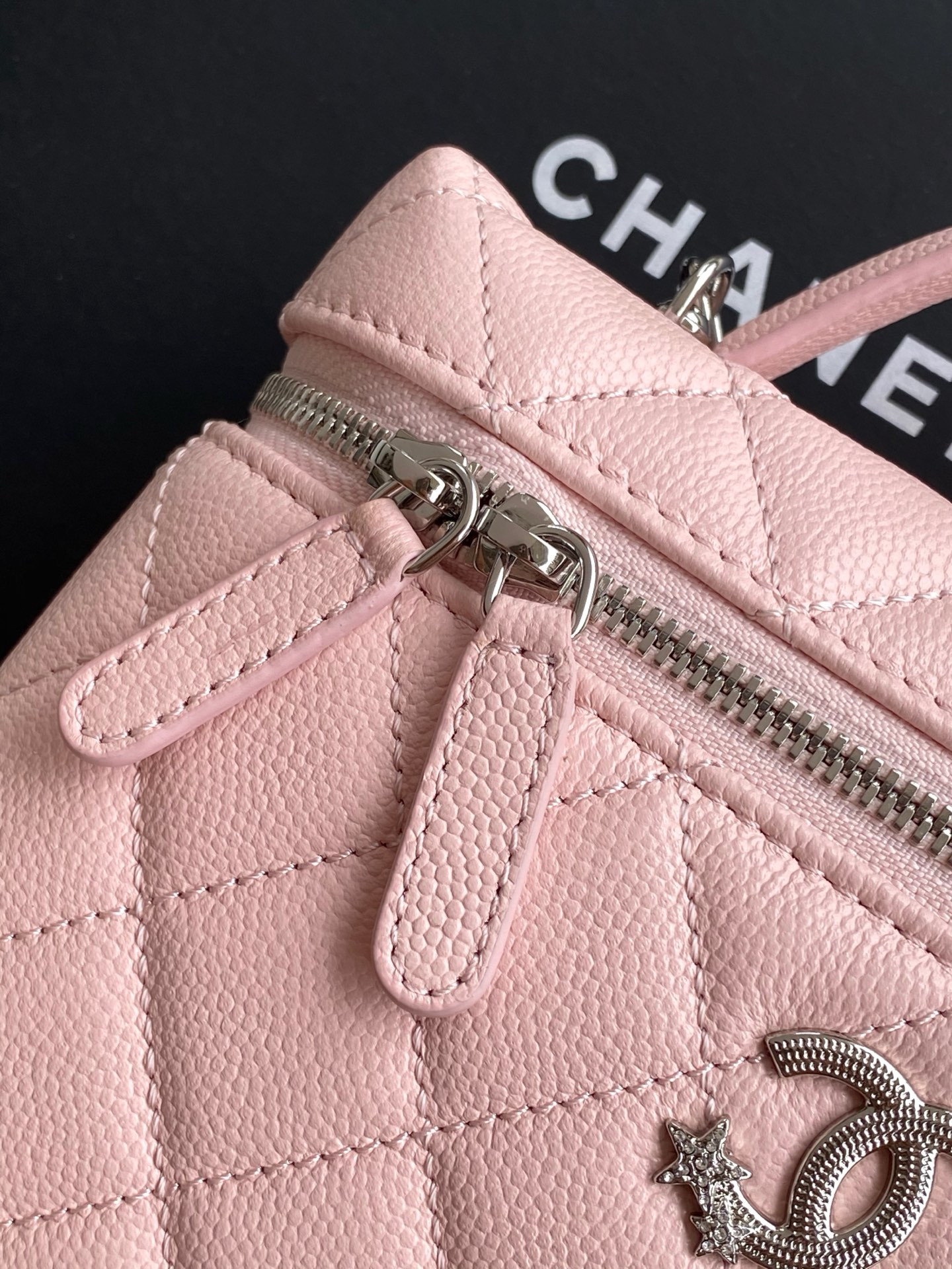 Chanel Long Vanity With Chain AP4854 19.5x17x5cm