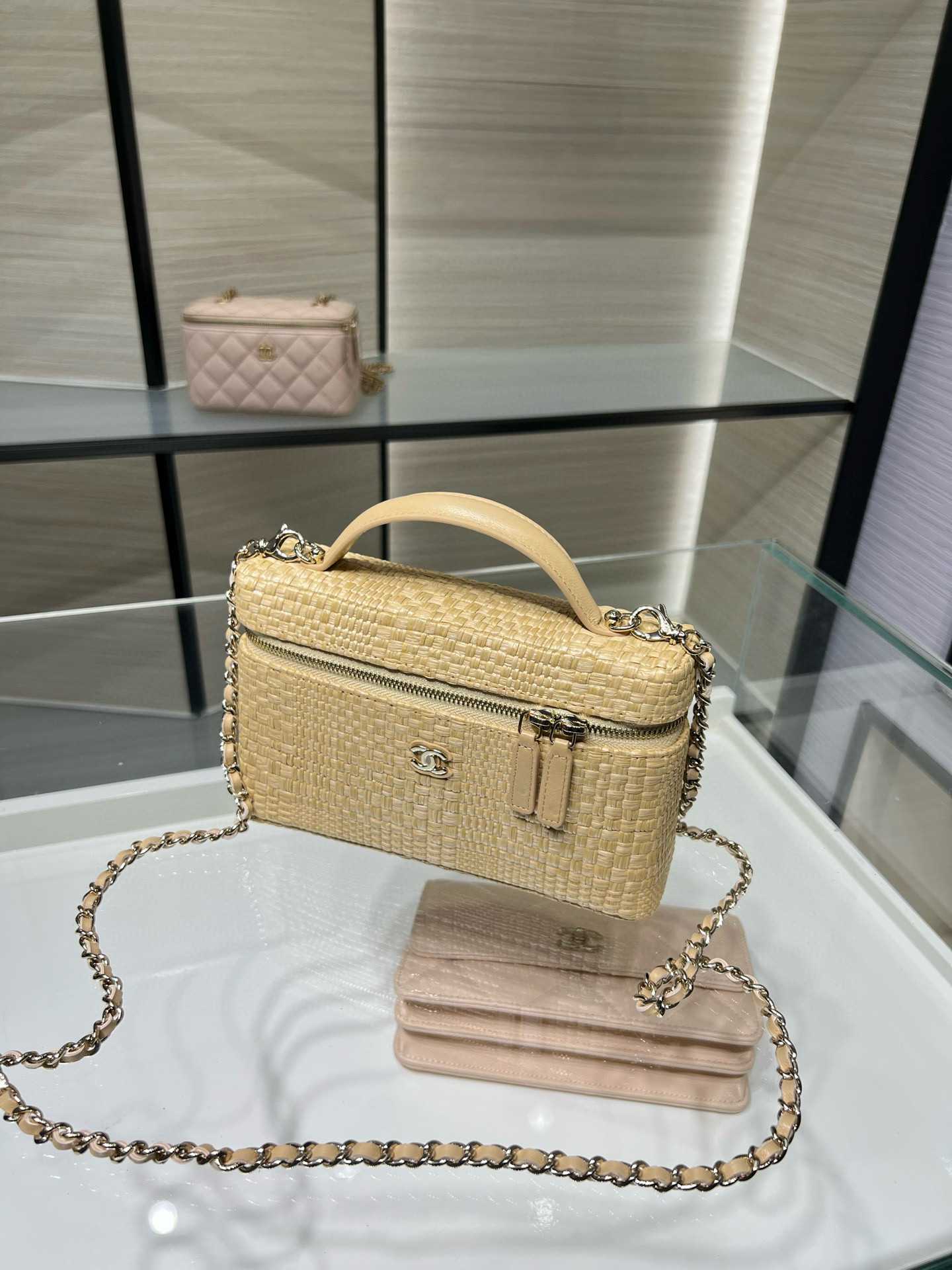 Chanel Classic Vanity with Chain AP4385 17x19.5x5cm