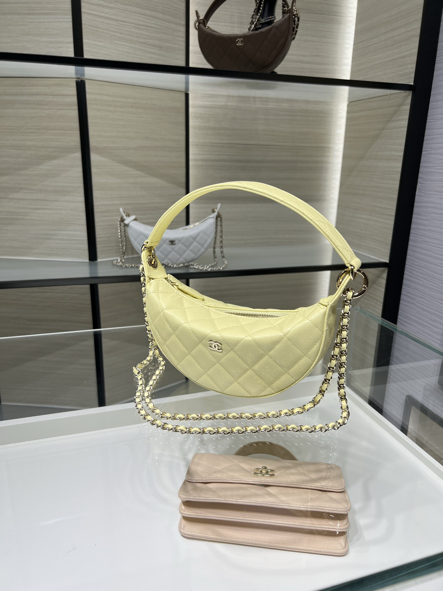Chanel Clutch with chain Light Gold Hardware AP5094 15x22x6cm
