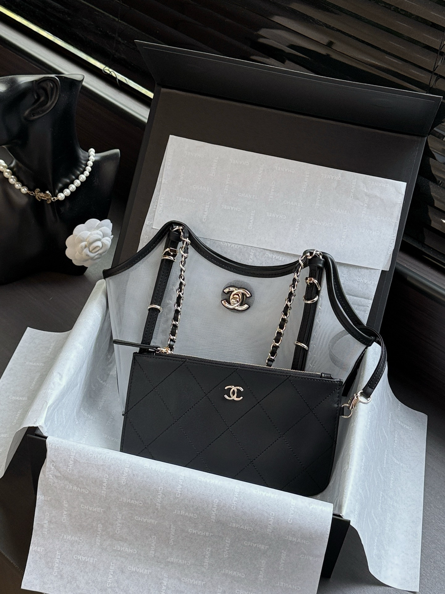 Chanel Shopping Bag AS6015 20x28x7cm