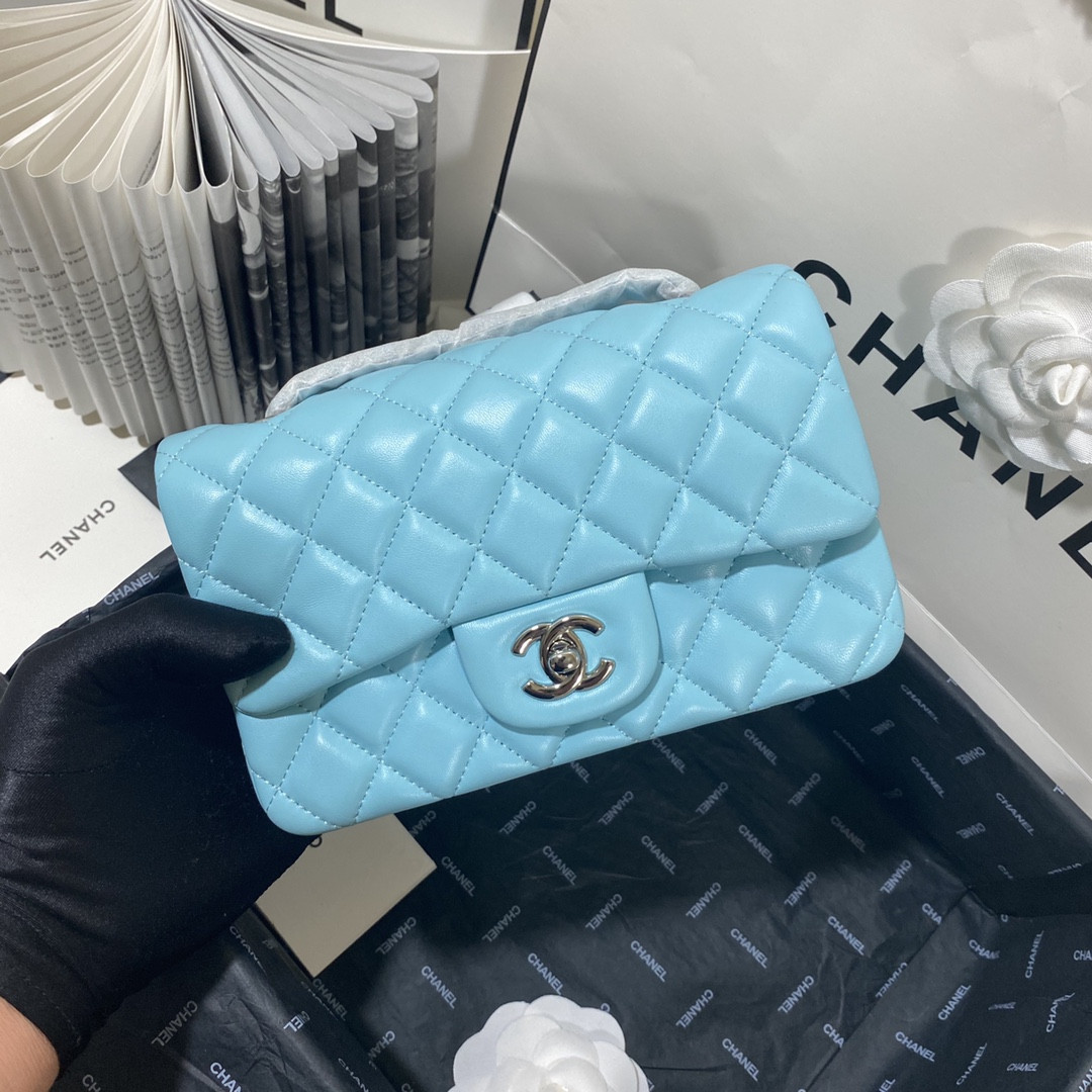 Chanel Mini Flap Bag 20x12x6cm