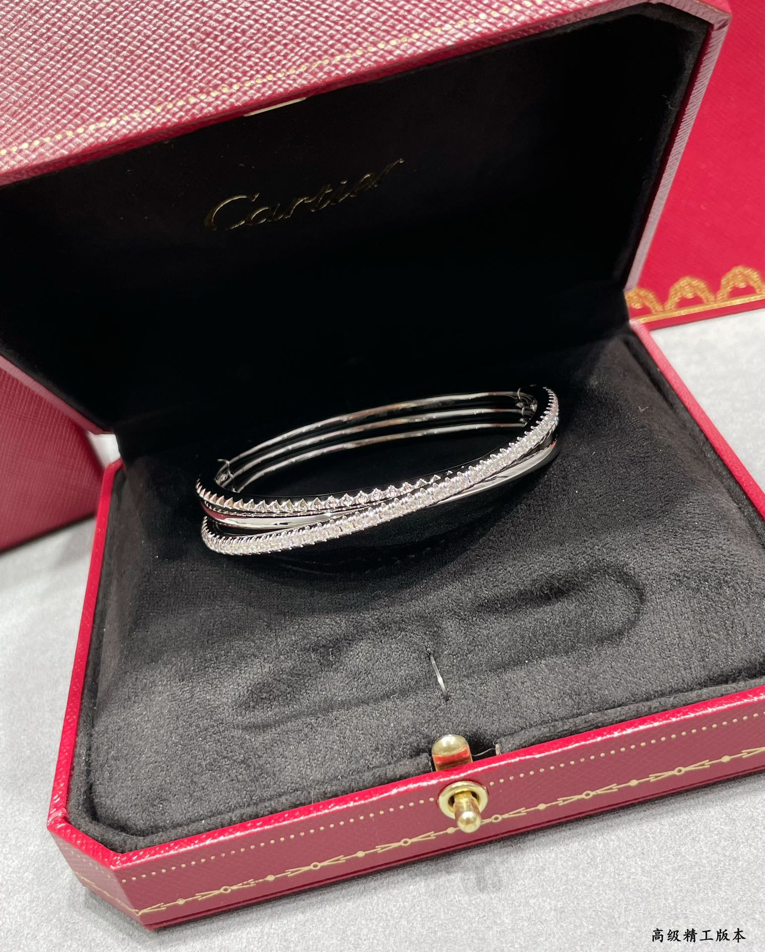 Ca*t1er Three-ring rivet Bracelet