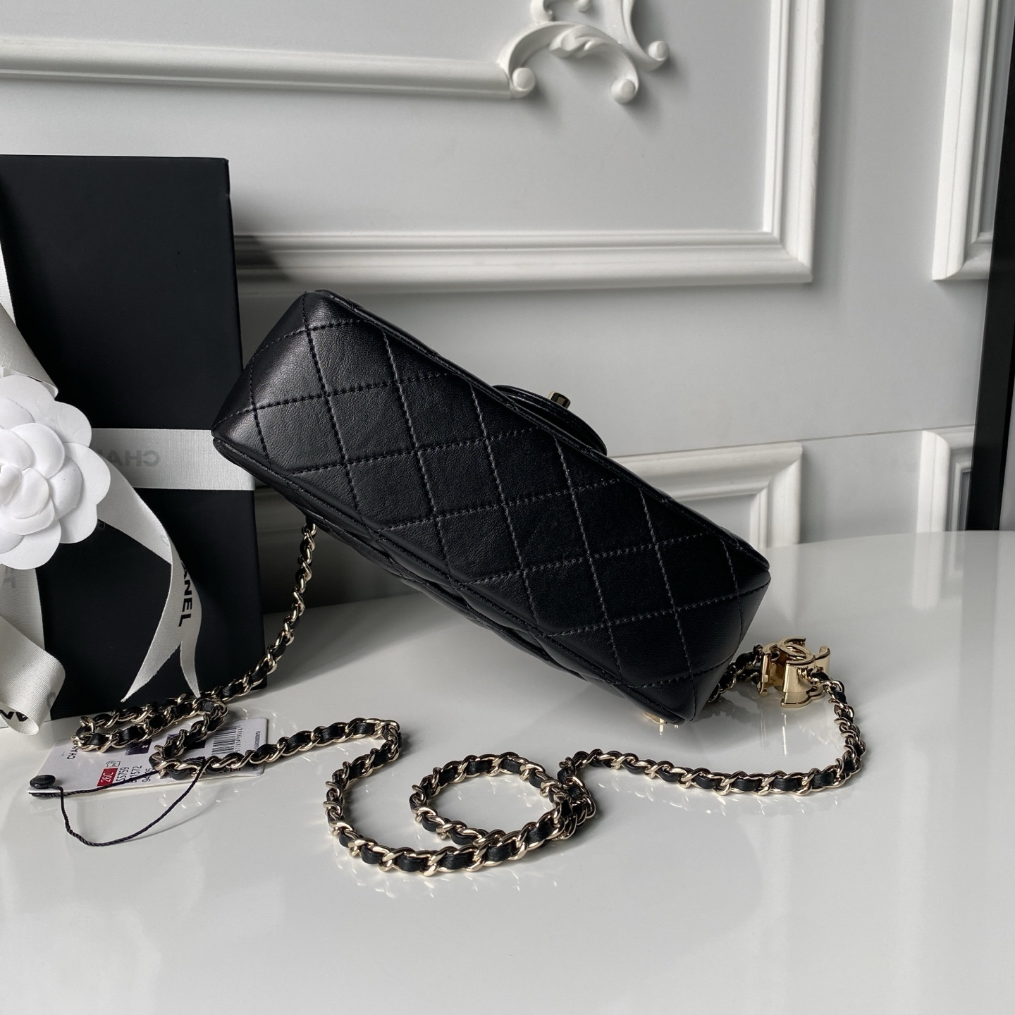Chanel Classic Flap Handbag CF AS5759 20x13x7cm