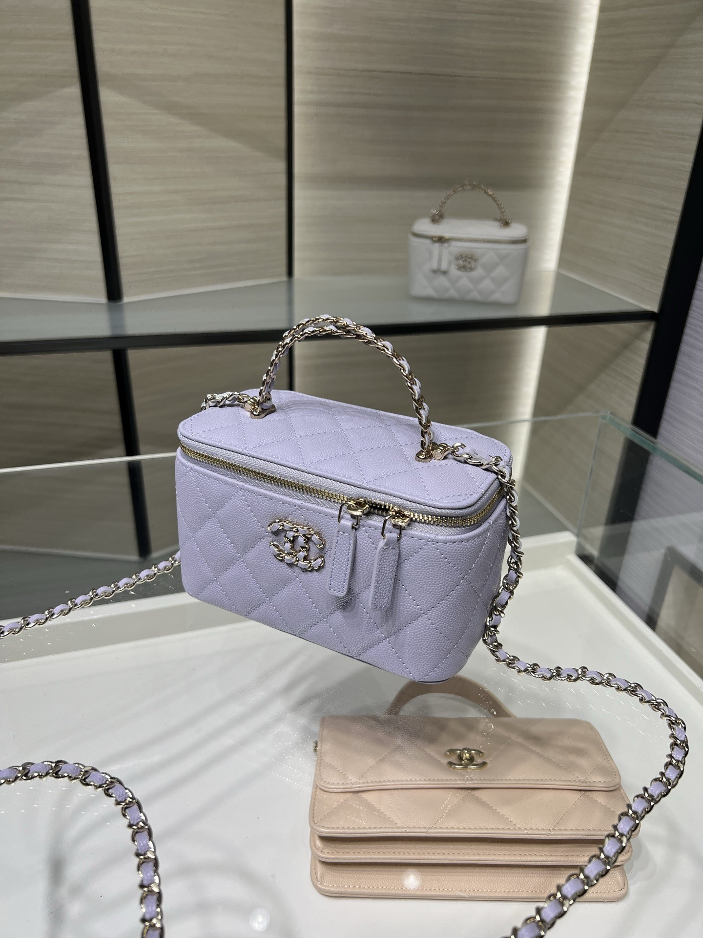 CHANEL Vanity With Chain AP5182 9.5x17x8cm