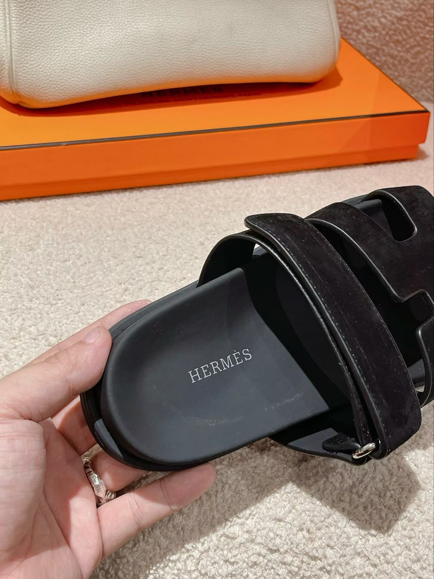 UA H**me5 Chypre Sandal