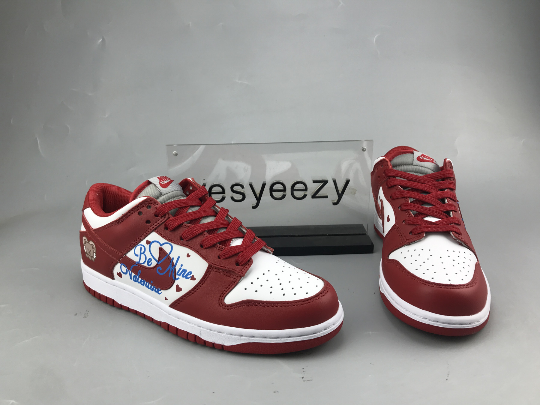 UA NIKE DUNK LOW SP 