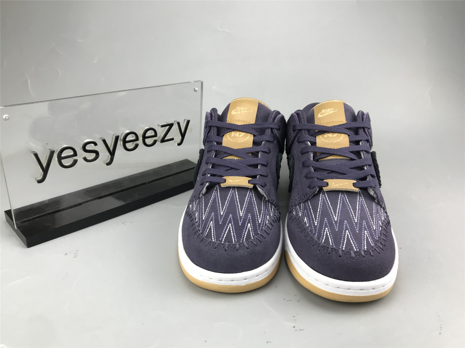 UA NIKE DUNK LOW 