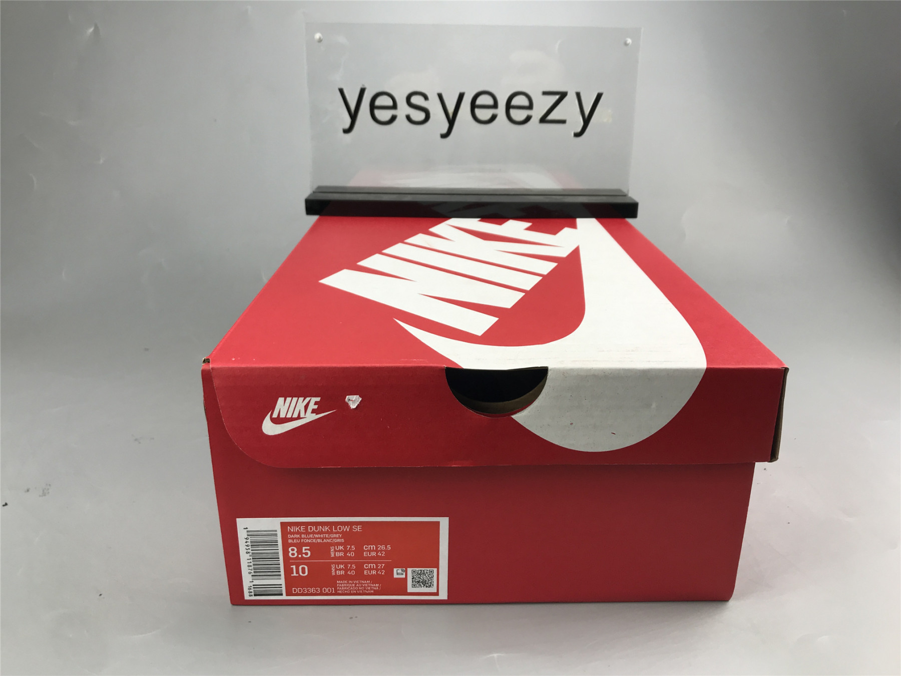 UA NIKE NBA X DUNK LOW EMB