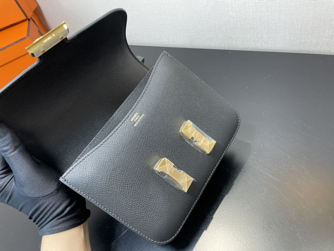 H**me5 Constance 19 Epsom Gold Hardware 7.25" x 6.25" x 2.25"