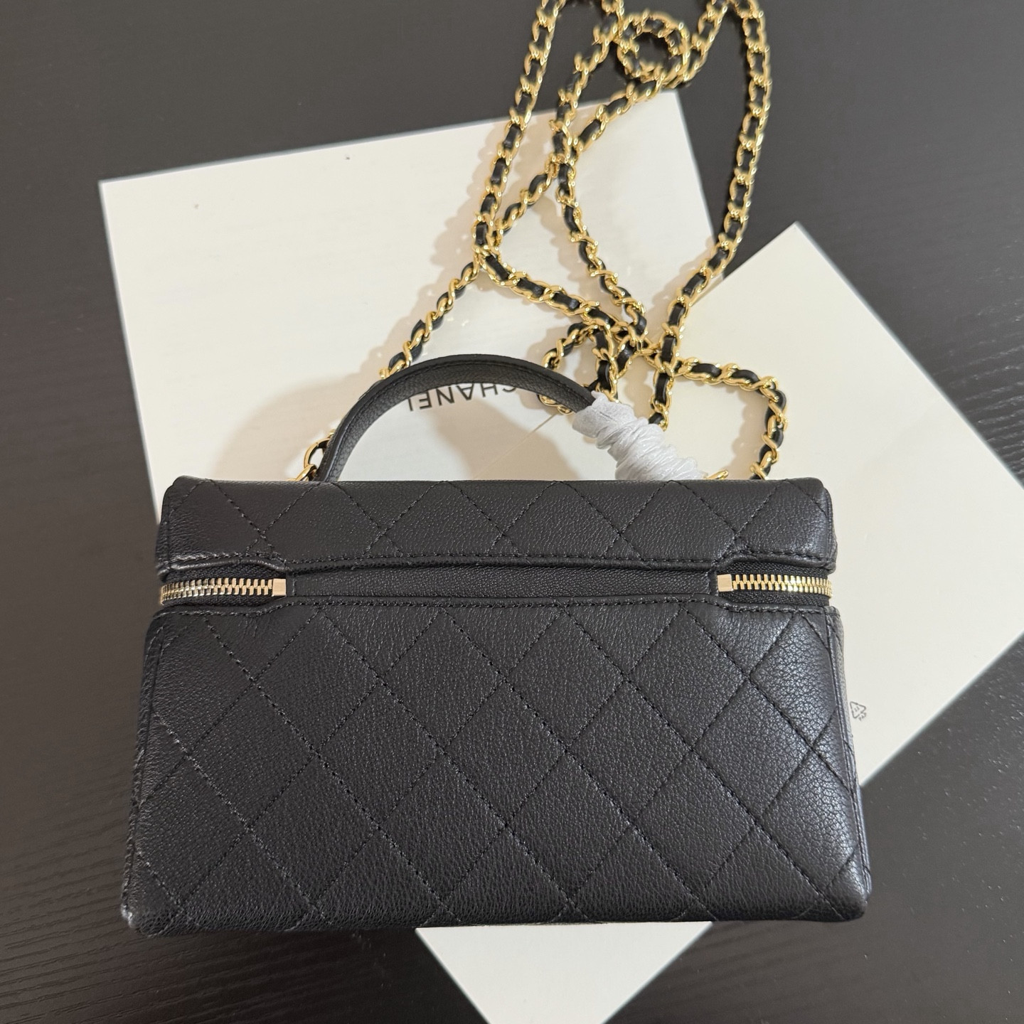CHANEL Classic Vanity with chain Handbag 17x19.5x5cm
