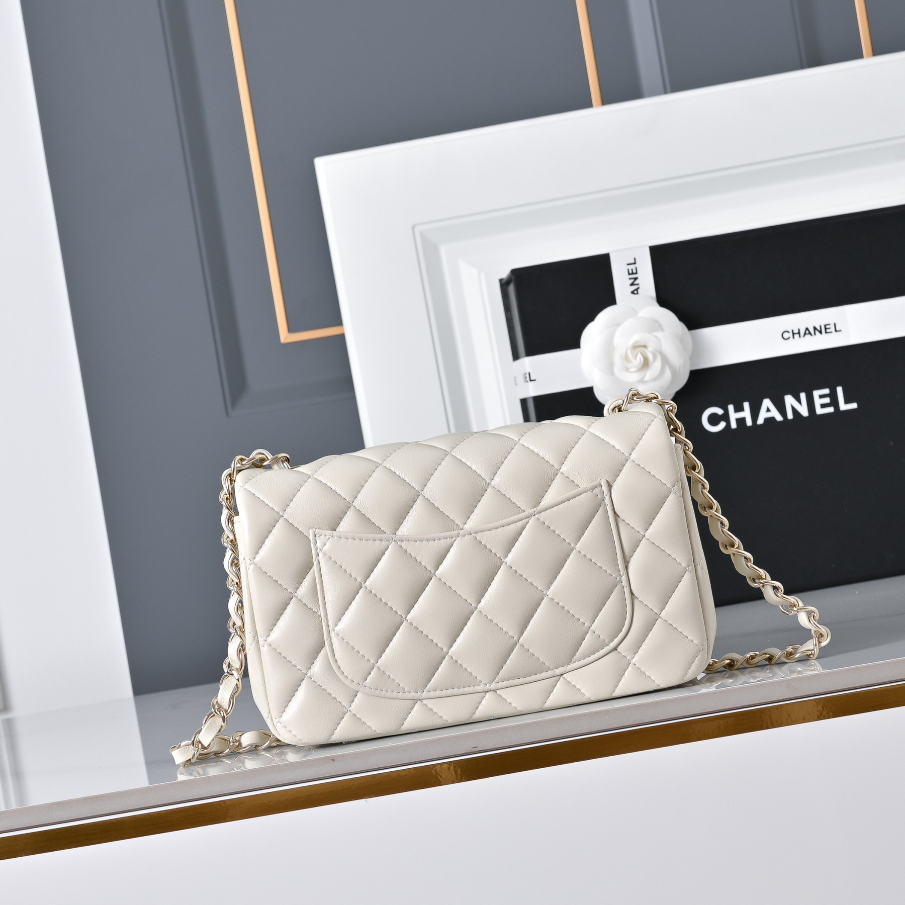 Chanel Mini Flap Bag 20x12x6.5cm