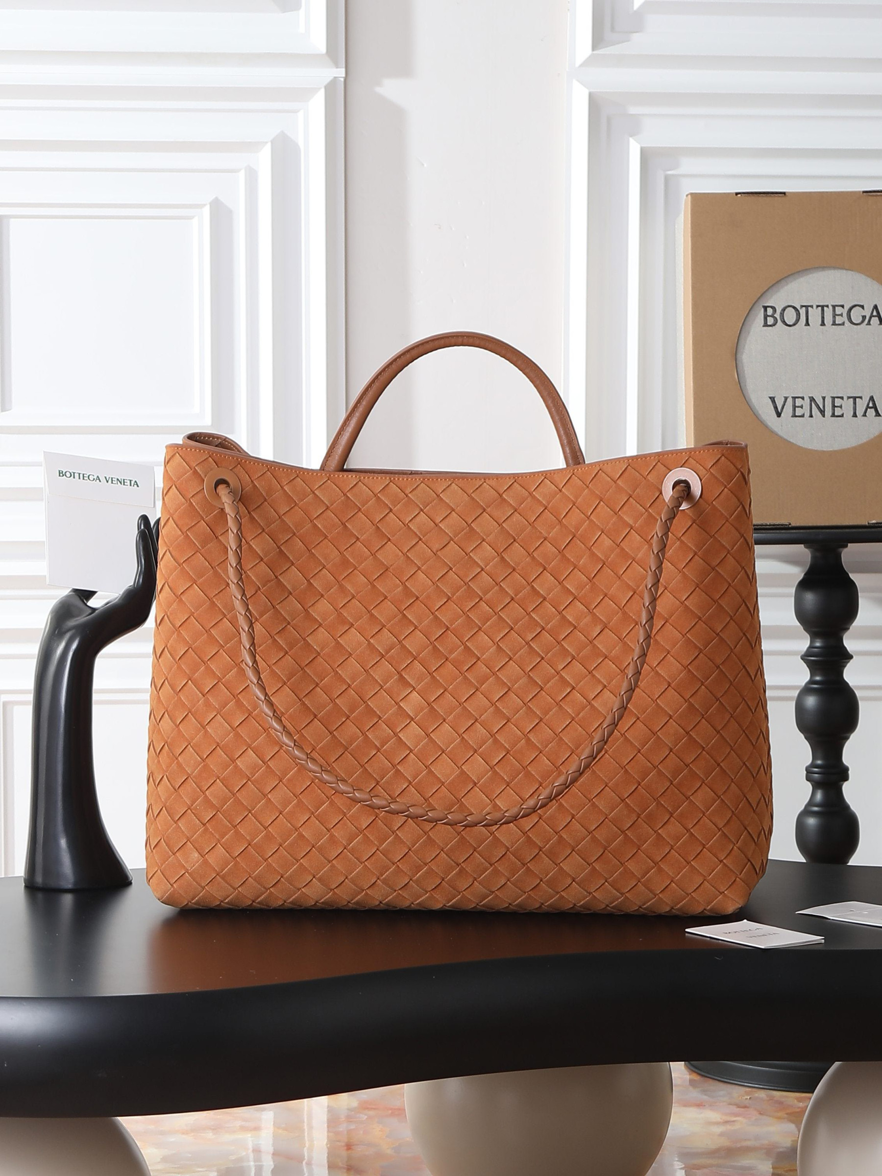 Bottega Veneta Large Andiamo 42x18x35cm