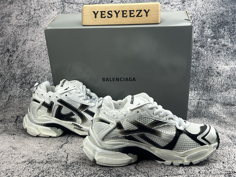 UA Balenciaga Runner Sneaker
