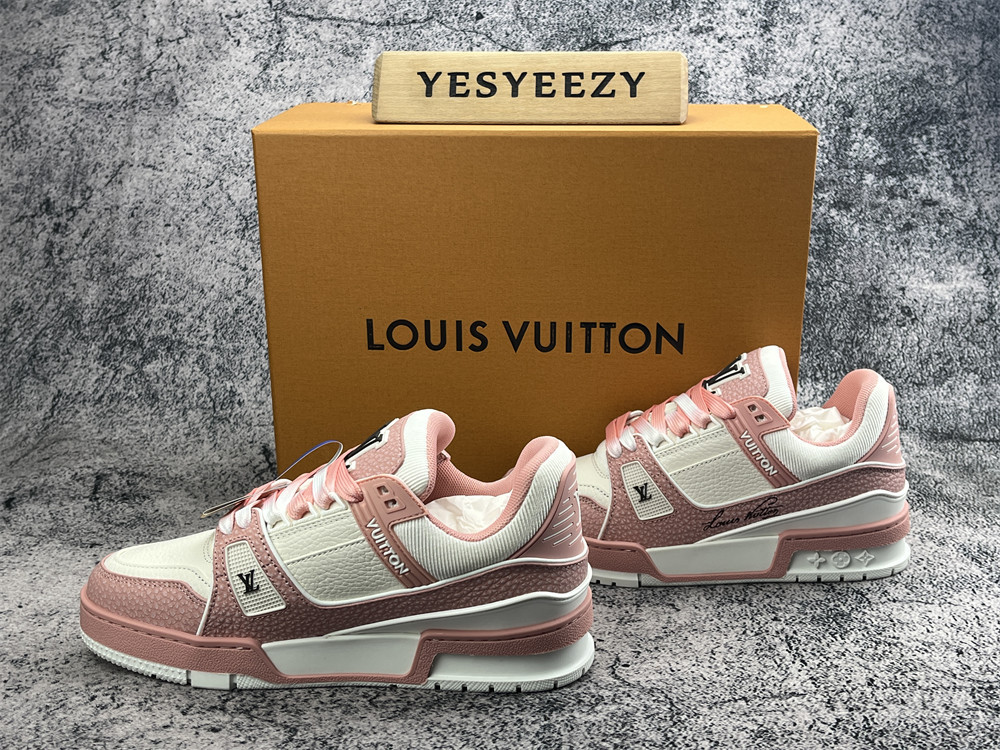 UA LV Trainer Sneaker