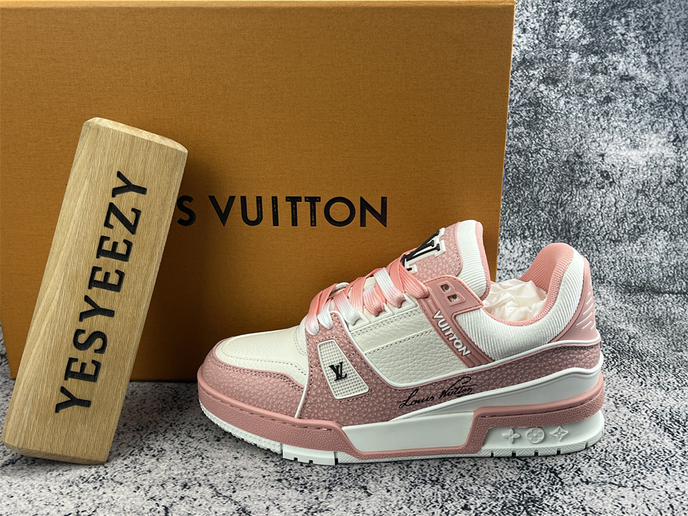 UA LV Trainer Sneaker