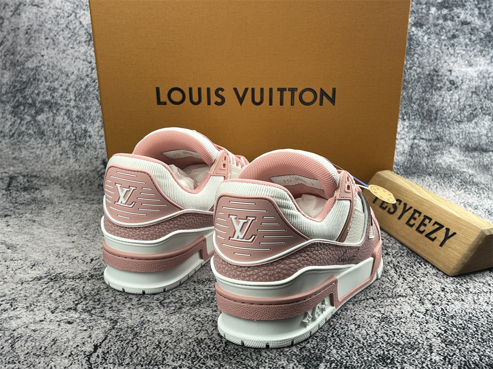 UA LV Trainer Sneaker