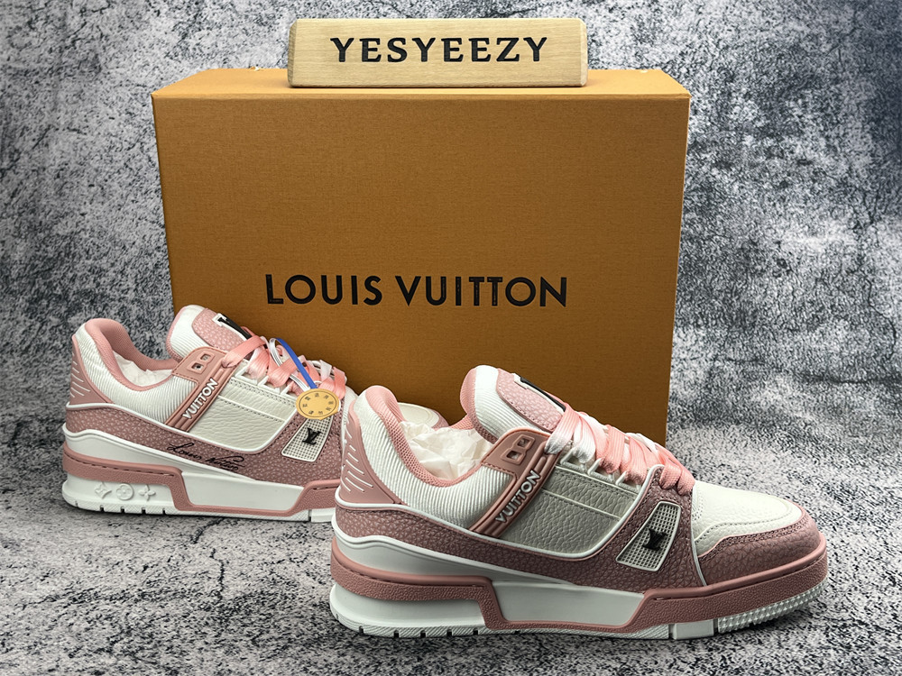 UA LV Trainer Sneaker