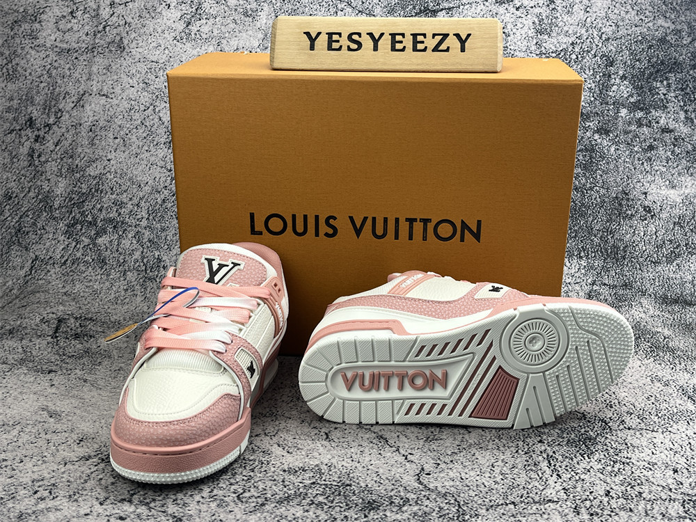 UA LV Trainer Sneaker