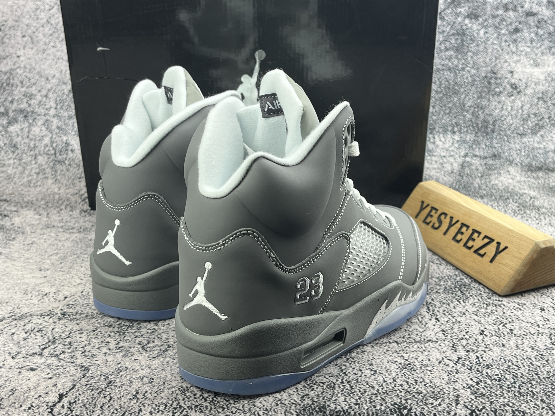 UA Jordan 5 Retro