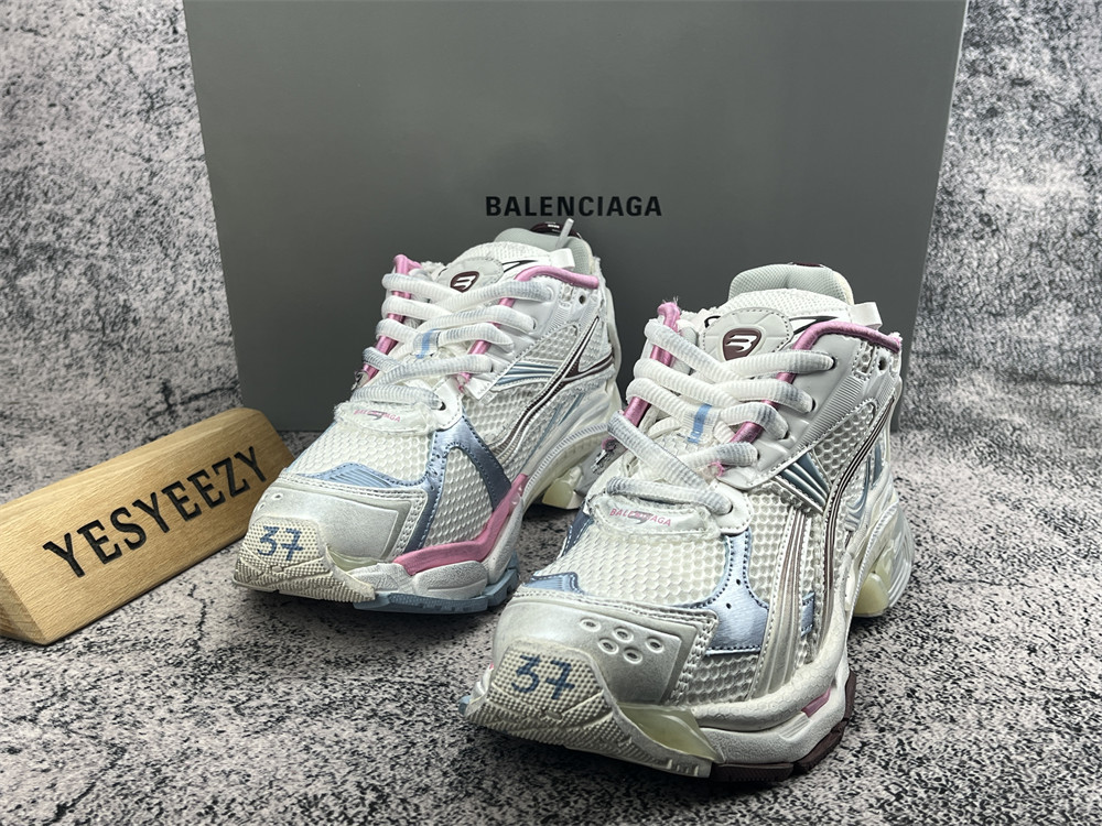 UA Balenciaga Runner Sneaker