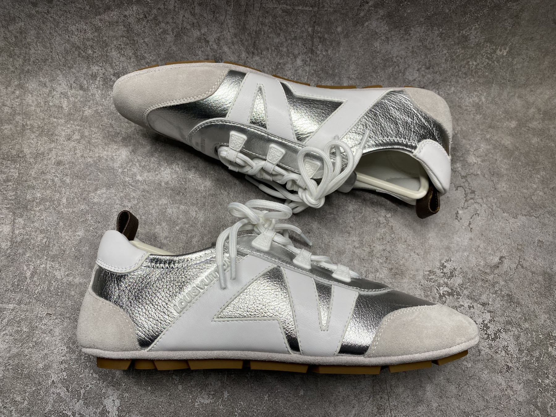 UA LV Sneaker