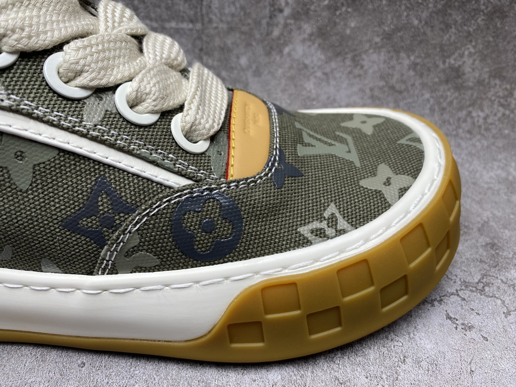 UA LV Tilted Sneaker