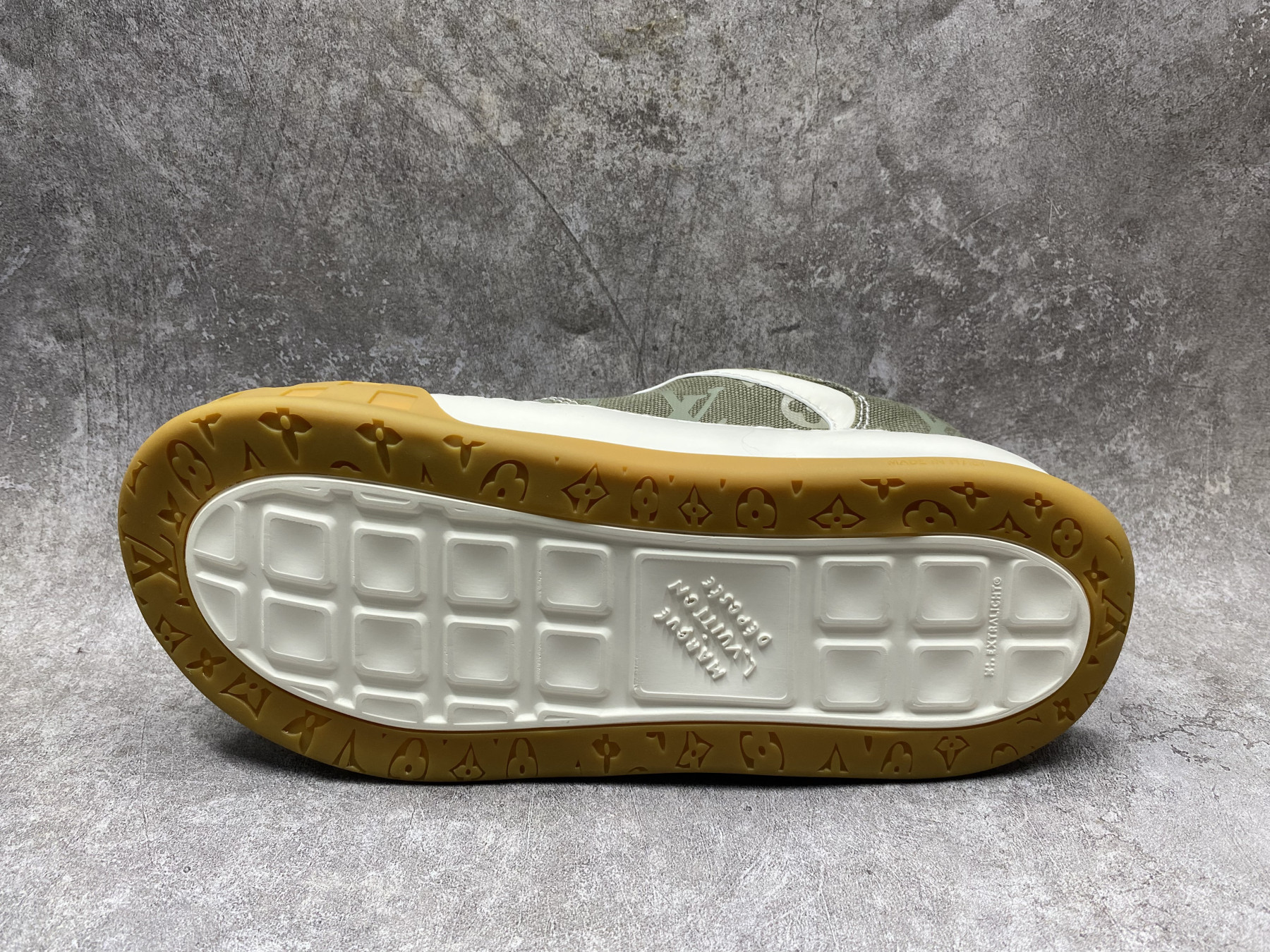 UA LV Tilted Sneaker