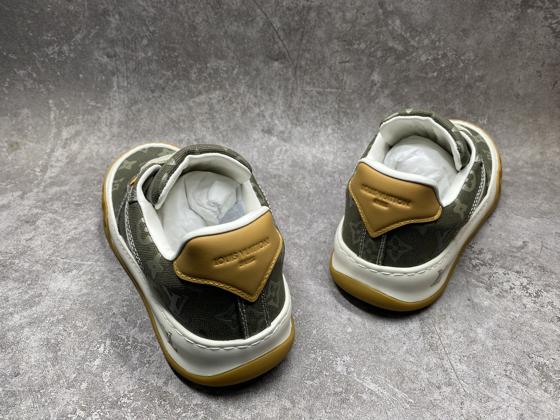 UA LV Tilted Sneaker