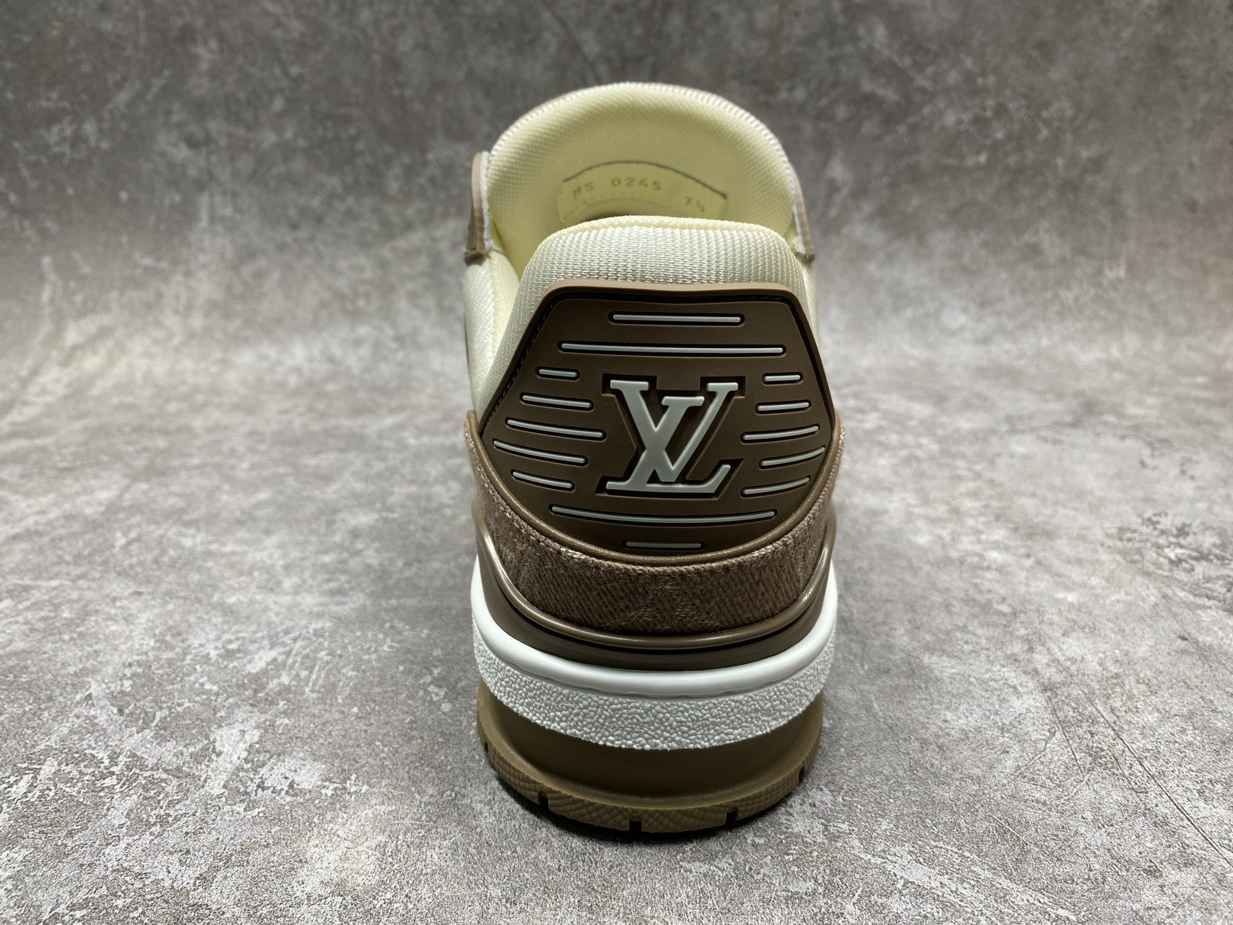 UA LV trainer Sneakers