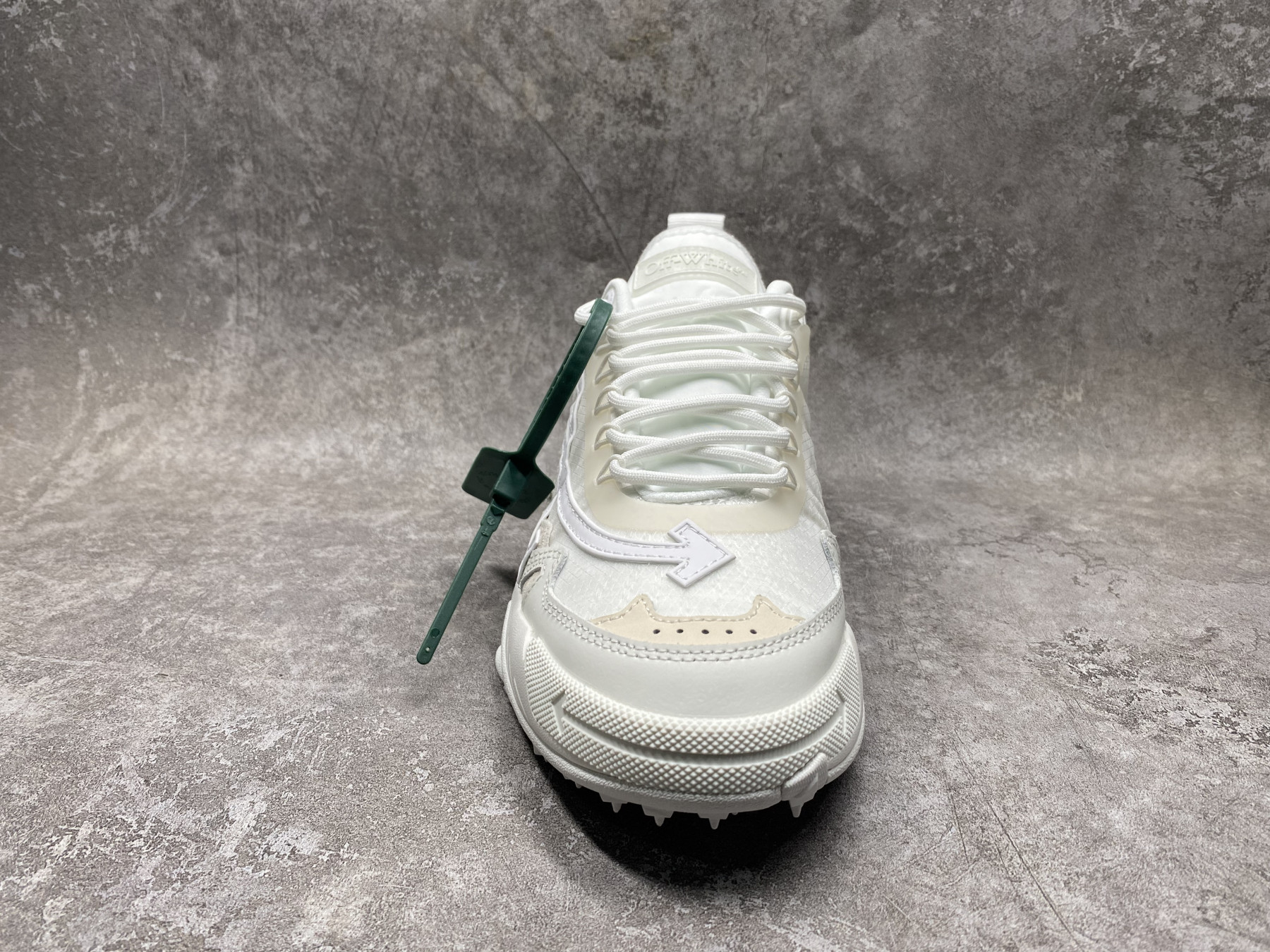 UA Off-White Odsy-2000 Sneaker