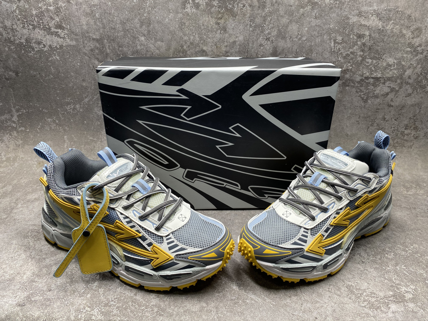 UA Off-White "BE RIGHT BACK"