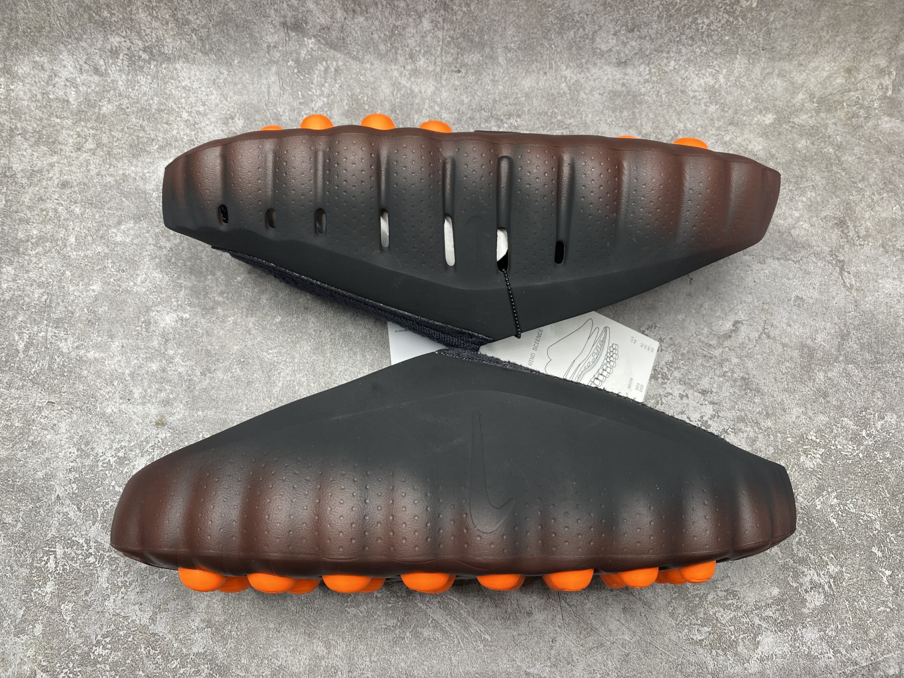 Nike Mind 001 Slide (Runs one size small)