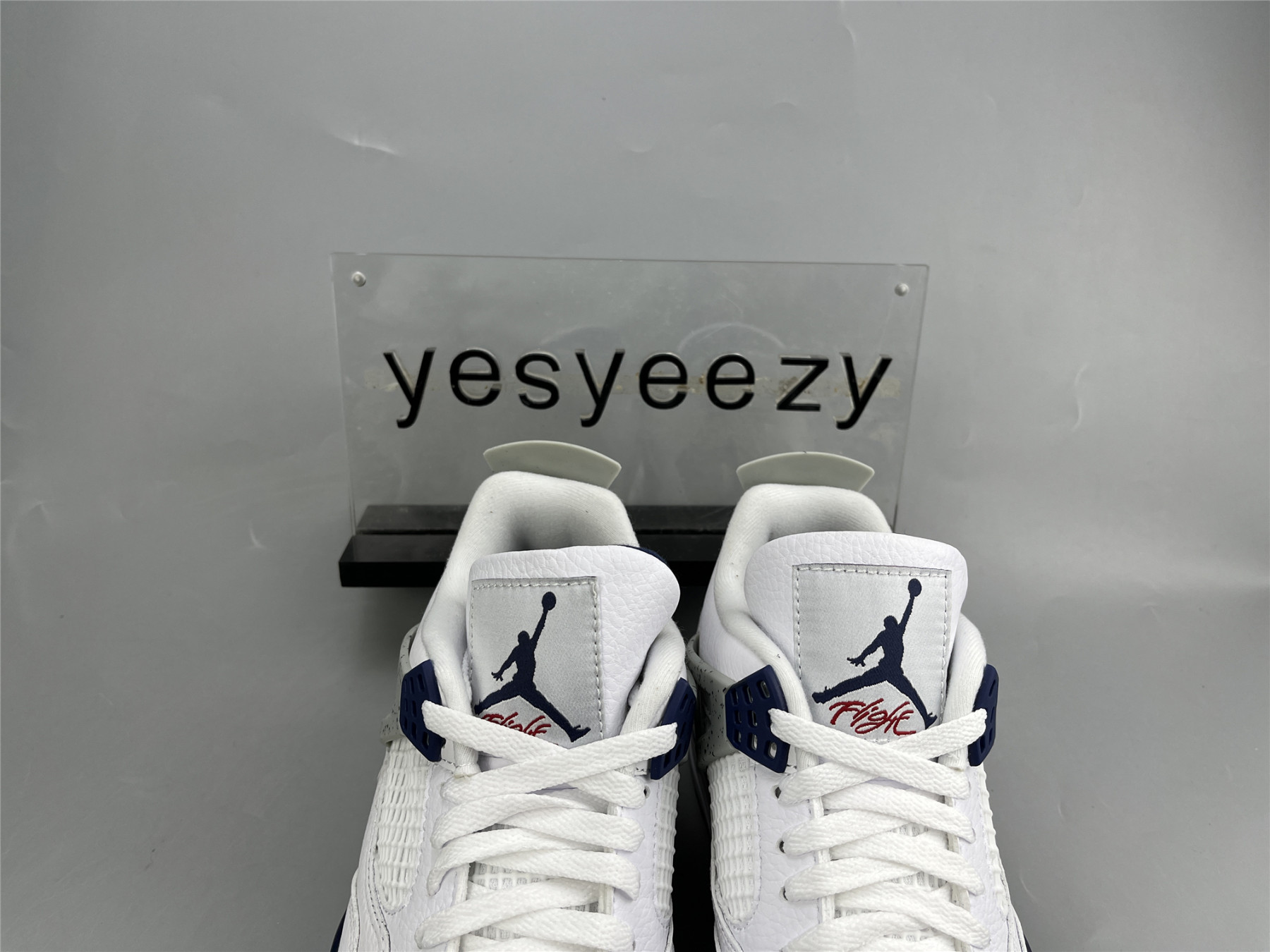 UA AIR JORDAN 4 RETRO 