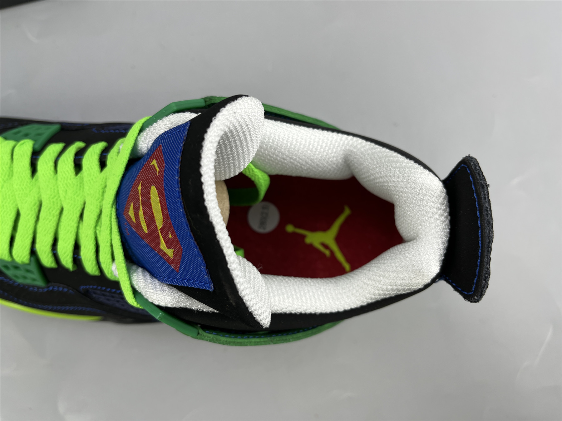 UA AIR JORDAN 4 RETRO 