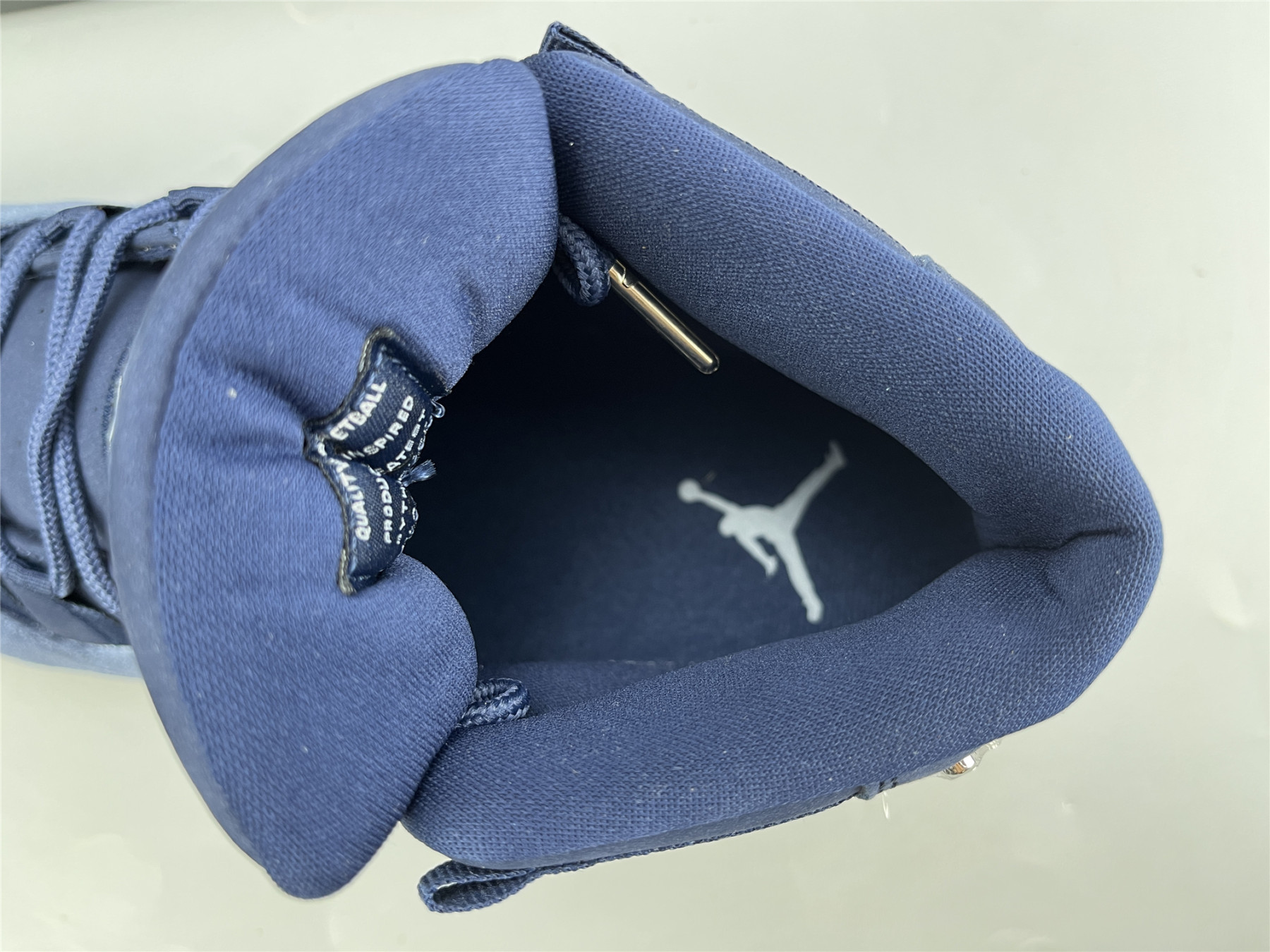 UA WMNS AIR JORDAN 11 RETRO