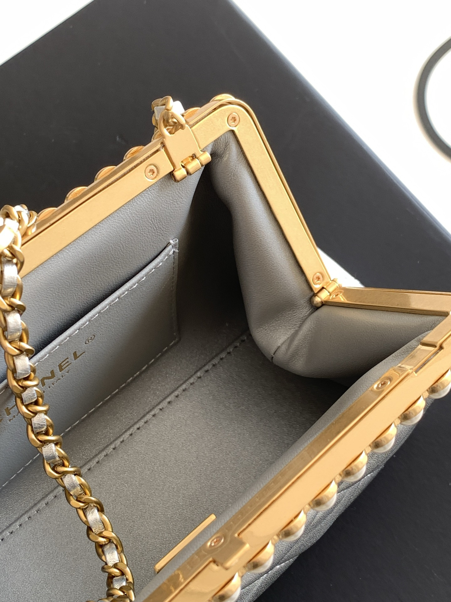 Chanel Clutch AS5912 10x20x7cm