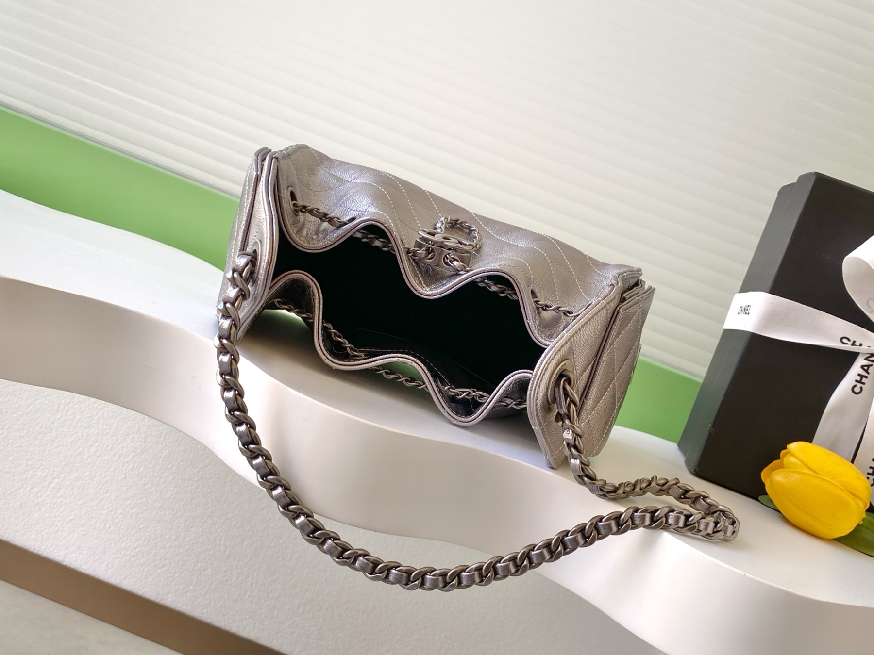 CHANEL 25C Bucket Bag 20x22x12.5cm