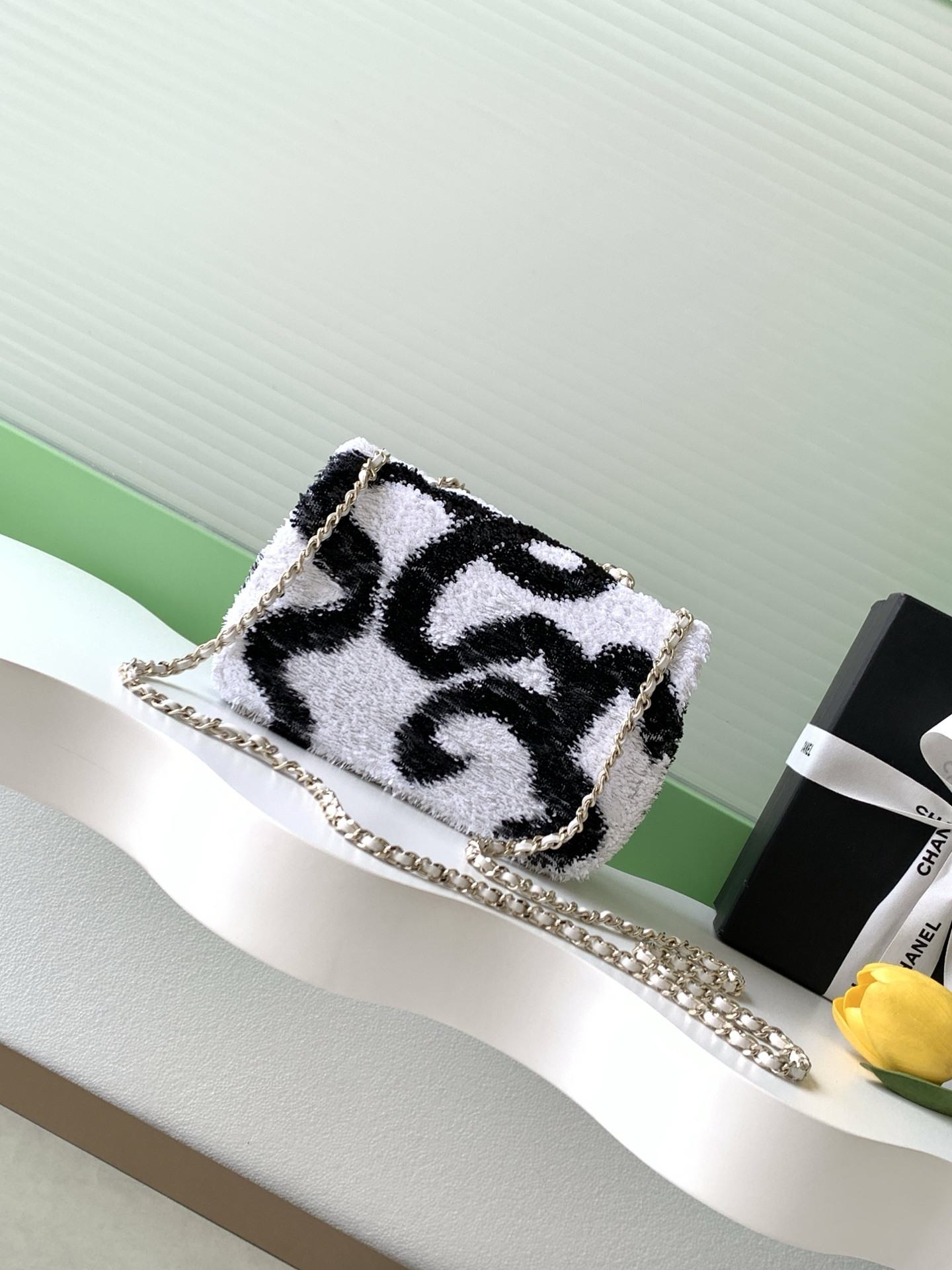 Chanel Flap Bag AS4561 14x21x8cm