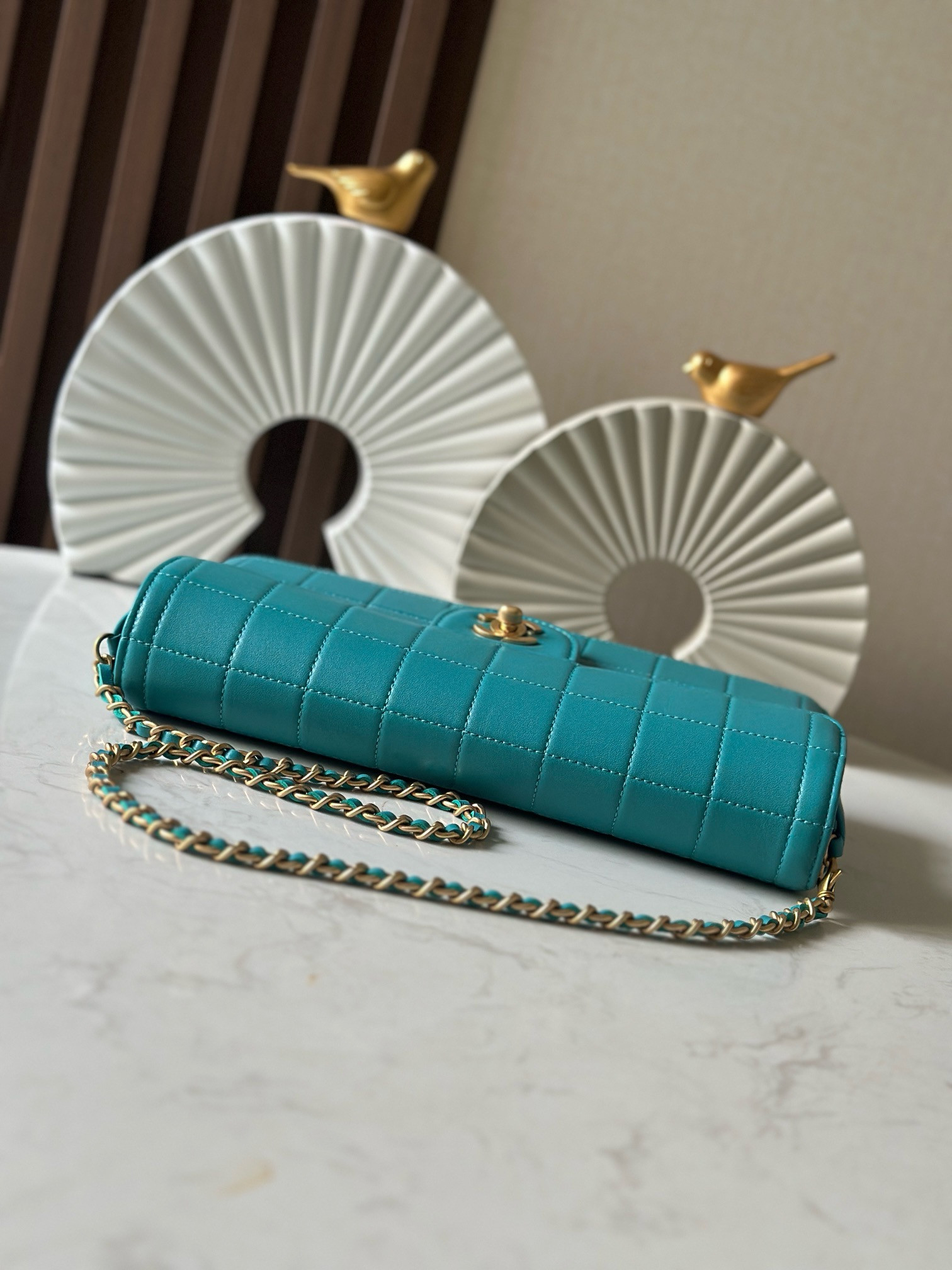 Ch**el classic chocolate bar flap chain bag 26x13x4cm
