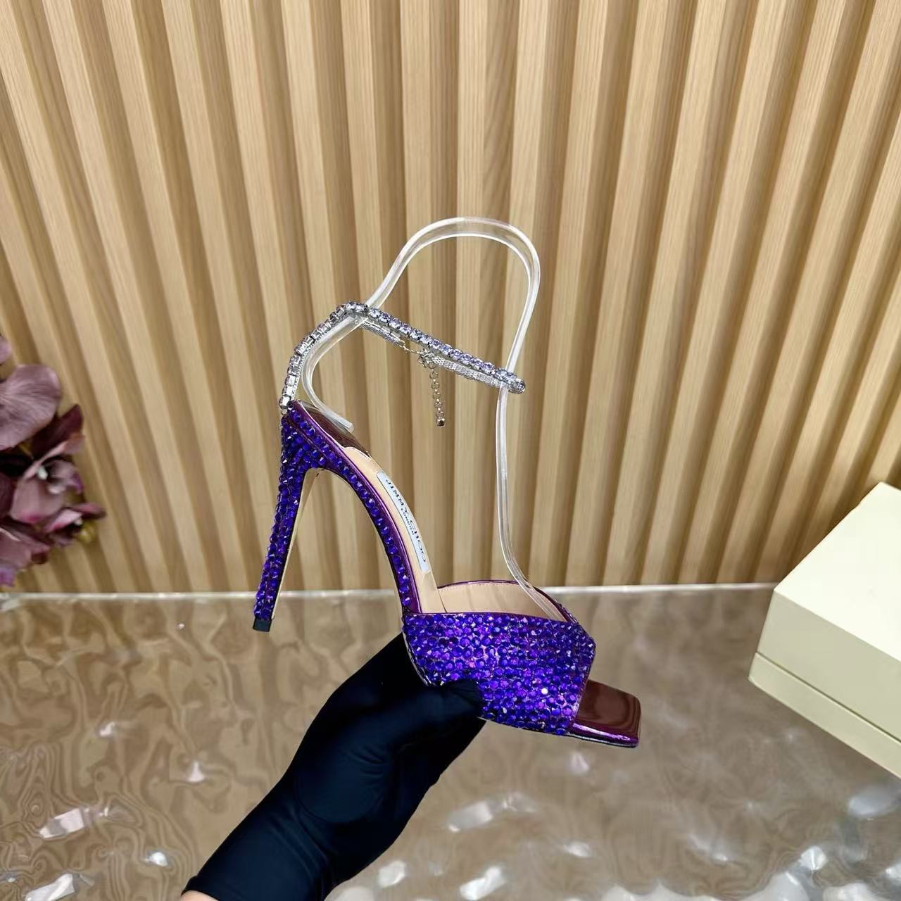 UA J1m*y Ch00 Pumps