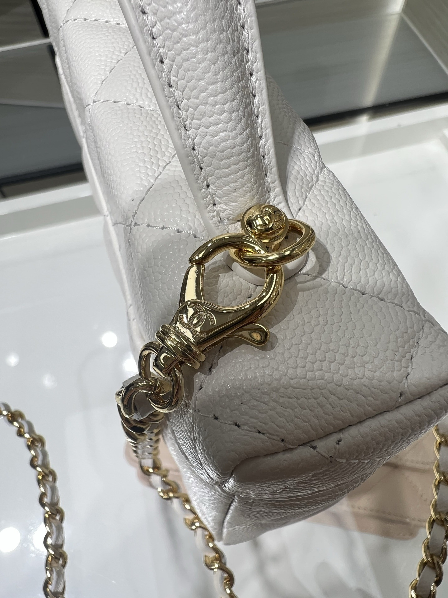CHANEL Classic Vanity with chain Handbag AP5090 17x19.5x5cm