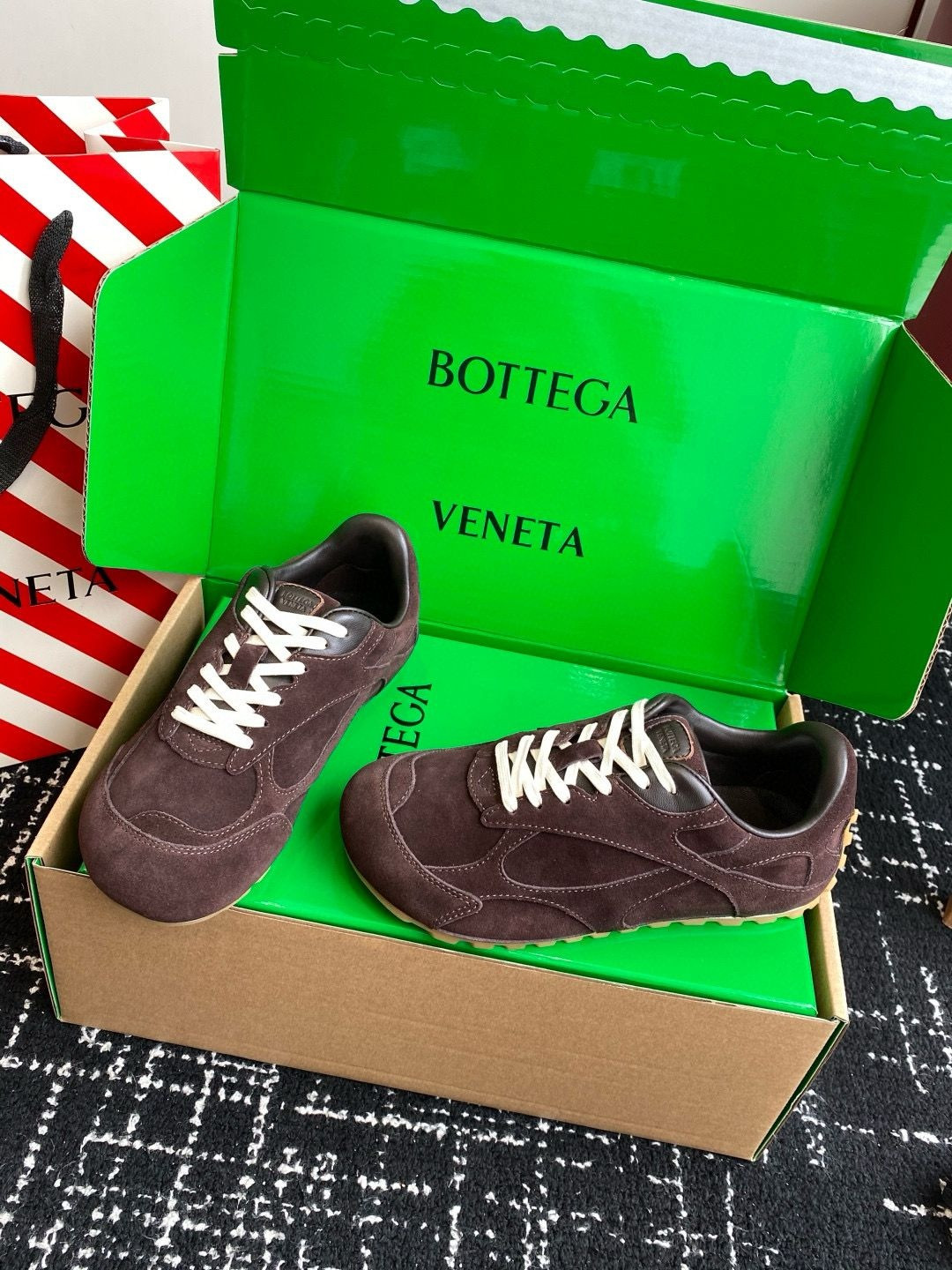 UA B0tt*ga Ven*ta Orbit Flash Sneaker