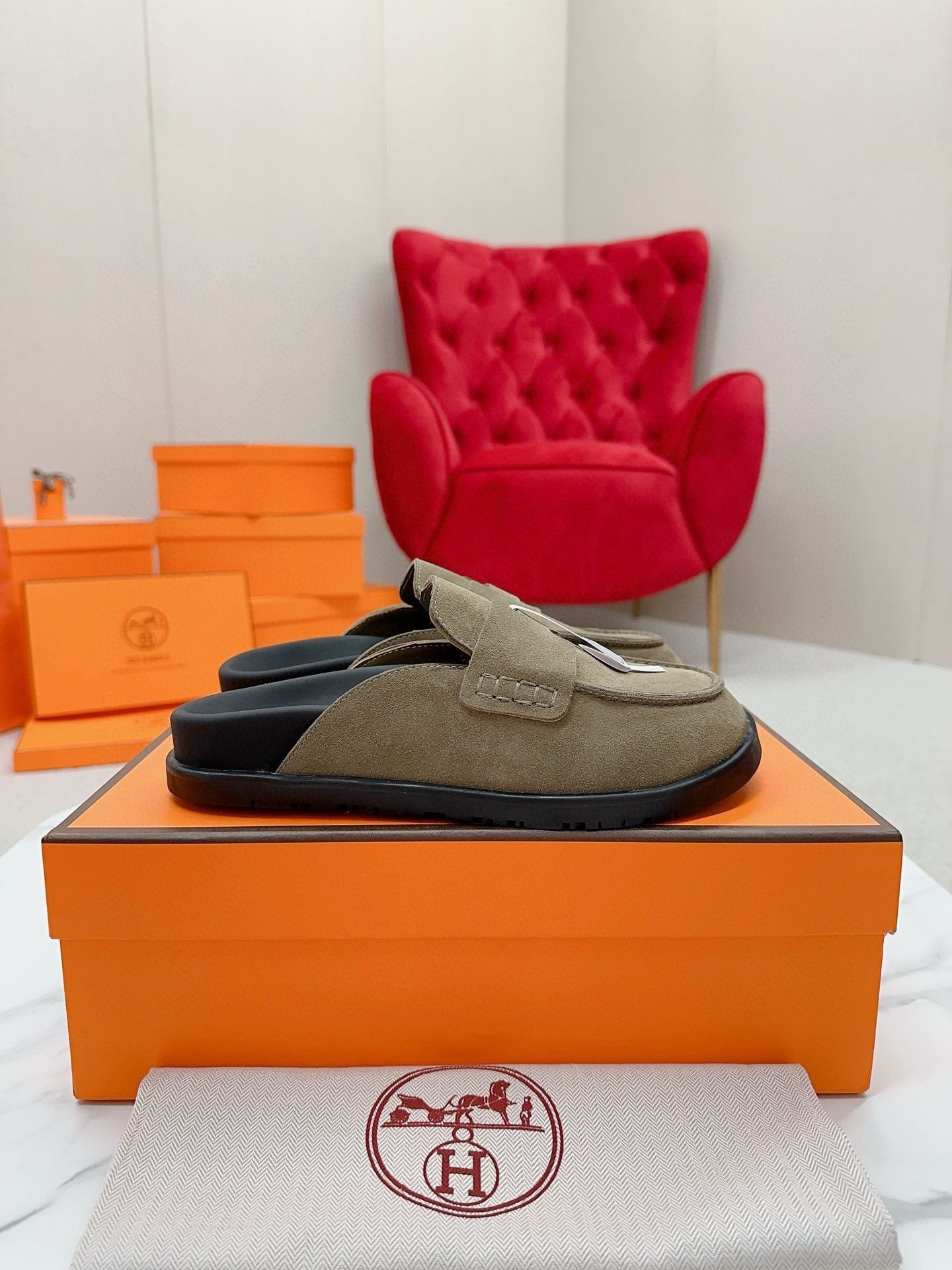 UA H**me5 slippers