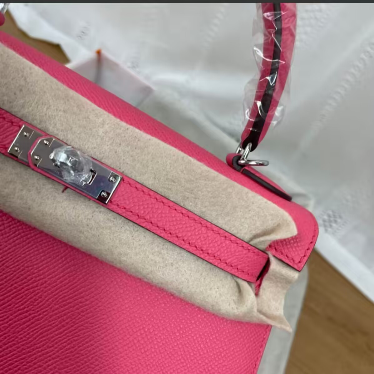 HERMÈS Kelly Silver-Tone Hardware 25 28