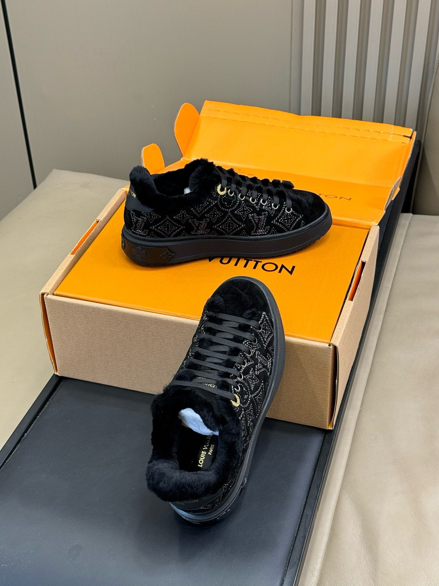 UA LV Time Out Sneaker