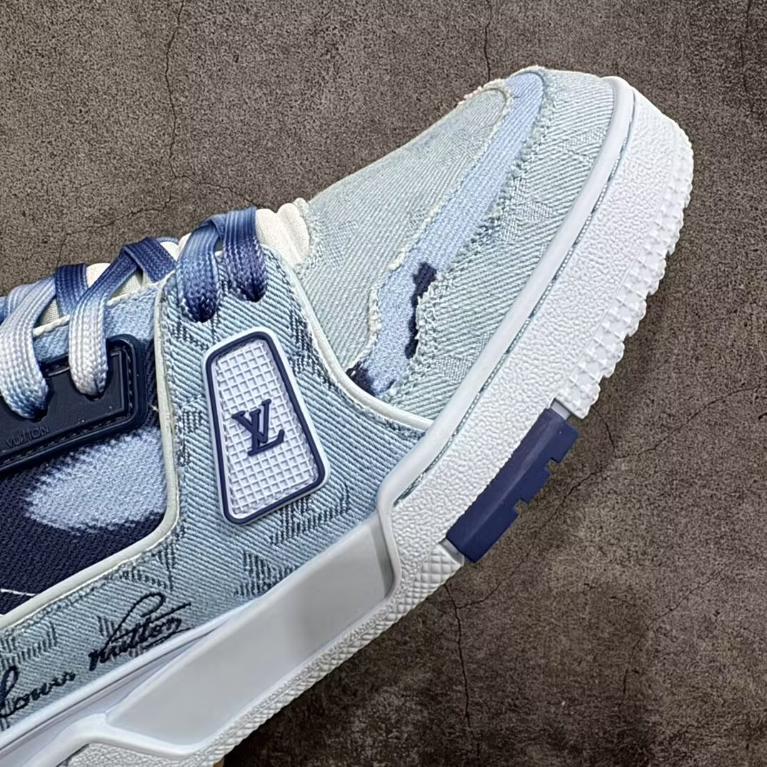 UA LV trainer Sneakers