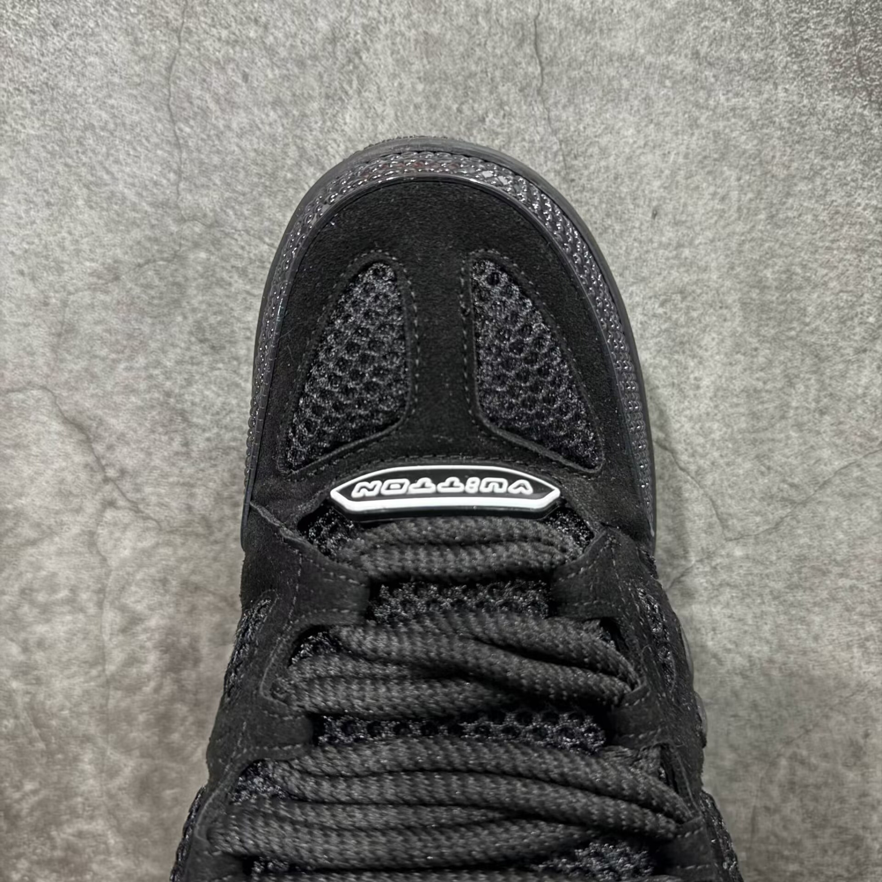 UA LV Skate Sneaker