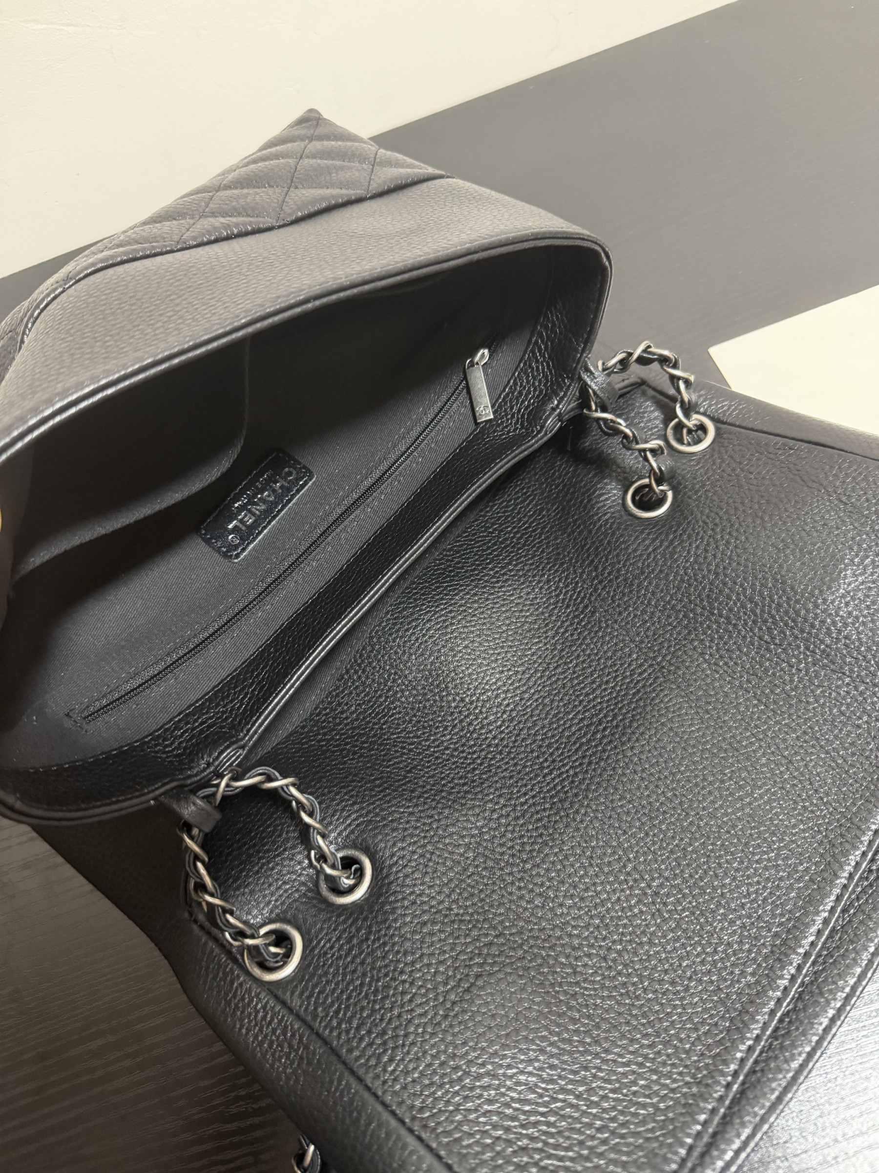 Chanel Hampton Flap Handbag AS7095 32x19x7.5cm