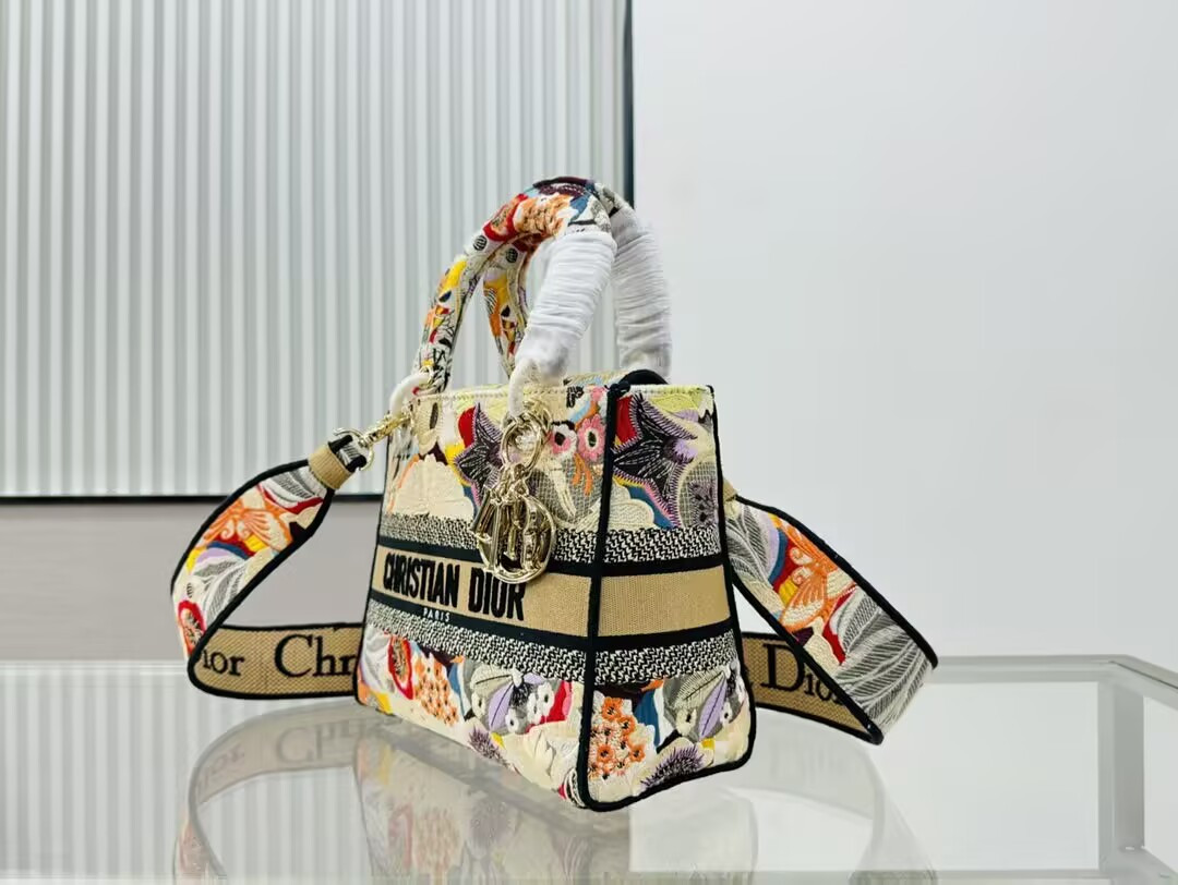 Dior Medium Lady D-Lite Bag 24x20x11cm